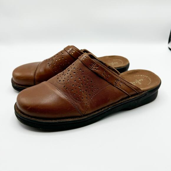 Clarks Shoes - Clarks Brown Leather Patty Renata Slip On Mules Size 10